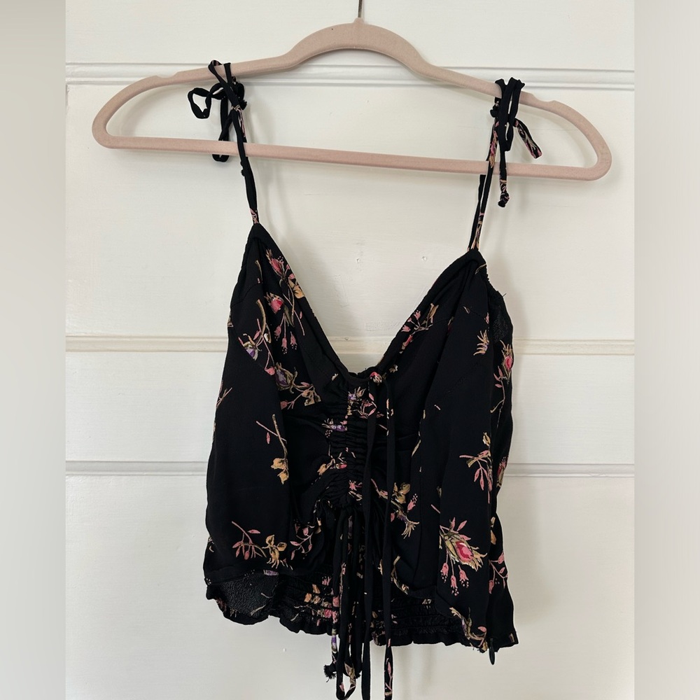 Planet Blue floral crop tank